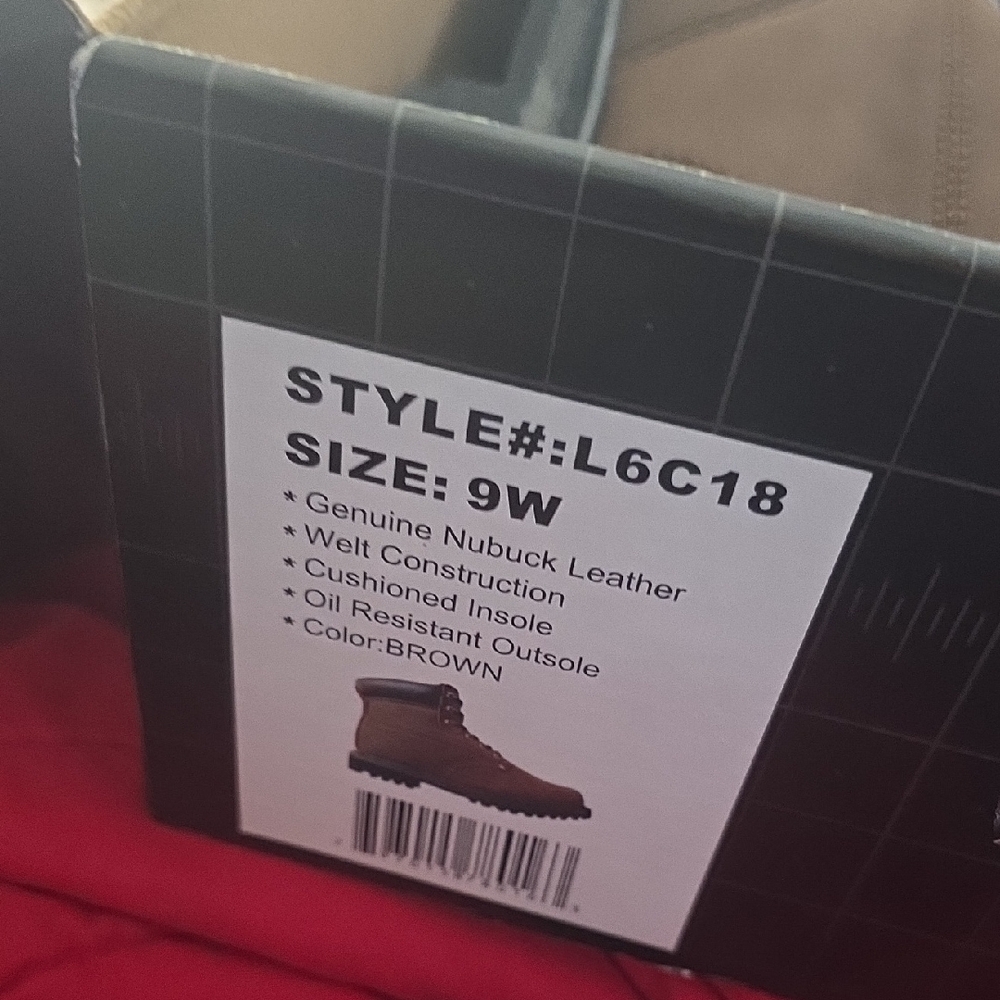 Classic Brown Lace-Up Work Boot